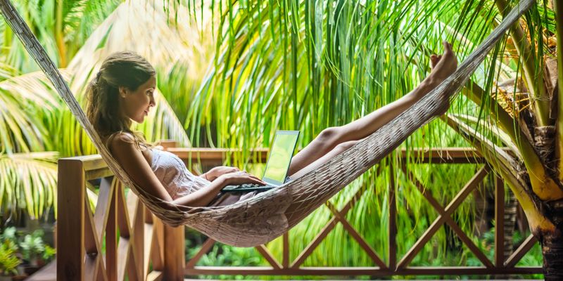 ​​Работа Самозанятого из-за границы