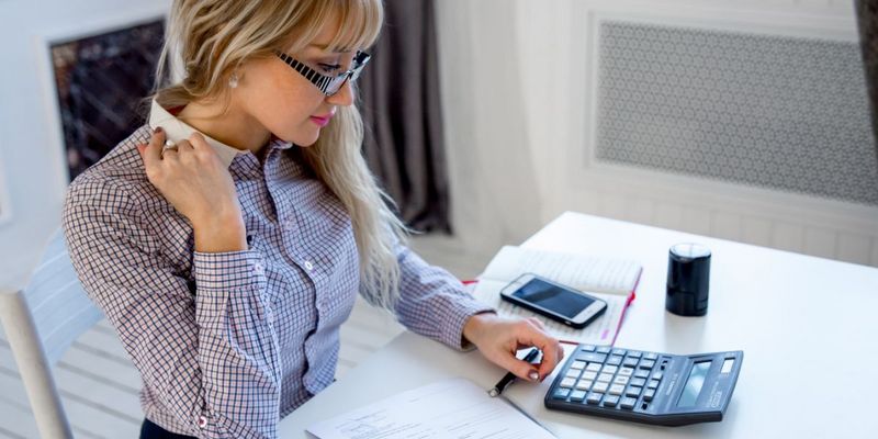 ​​Как самозанятому заплатить налог авансом