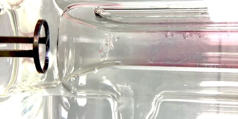 Почему лопаются лазерные трубки