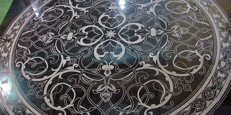 Лазерная гравировка керамогранита на станке ЧПУ